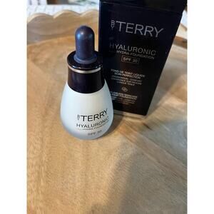 Byterry hyaluronic hydra foundation SPF 30 shade 200w